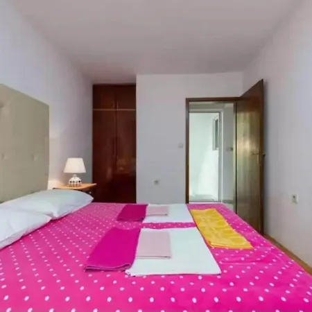 Apartamento Lucija - Three Bedroom Trogir