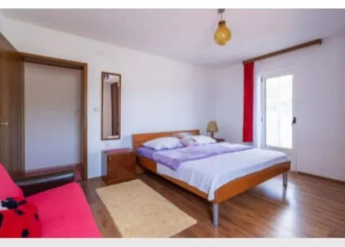 Lucija - Three Bedroom 公寓 *